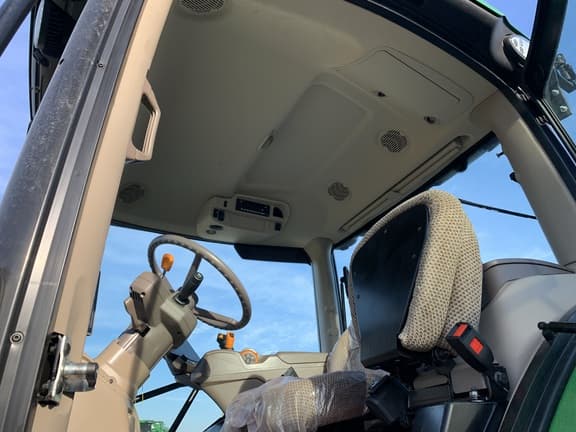 Image of John Deere 6R 155 equipment image 4