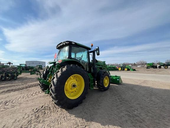 Image of John Deere 6R 155 equipment image 4