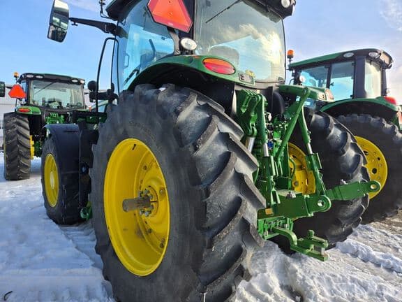 Image of John Deere 6R 155 equipment image 2