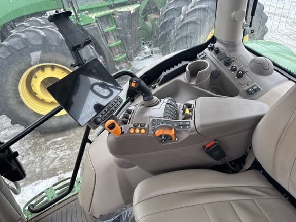 Image of John Deere 6R 155 equipment image 3