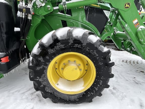 Image of John Deere 6R 155 equipment image 3