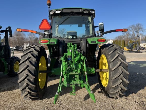Image of John Deere 6R 155 equipment image 2