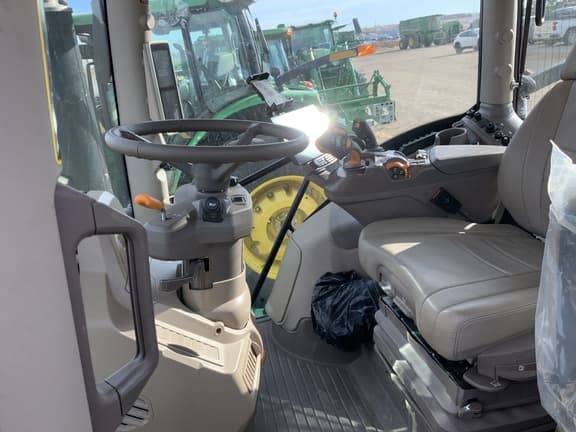 Image of John Deere 6R 165 equipment image 3