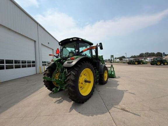 Image of John Deere 6R 175 equipment image 4
