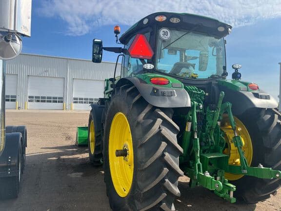 Image of John Deere 6R 175 equipment image 2