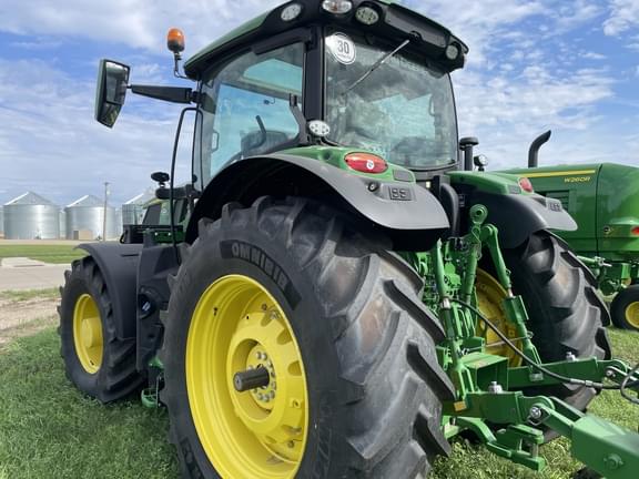 Image of John Deere 6R 195 equipment image 2