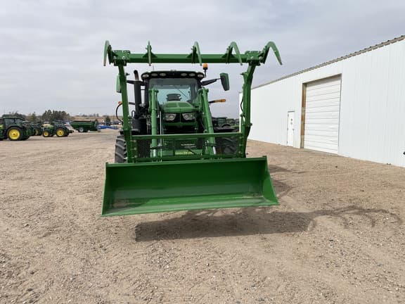 Image of John Deere 6R 195 equipment image 2