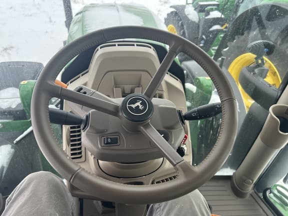 Image of John Deere 6R 195 equipment image 3