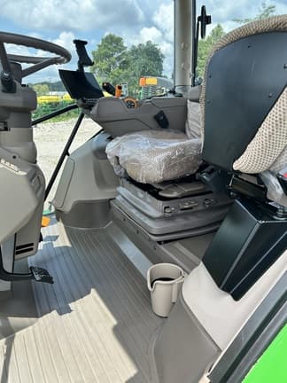 Image of John Deere 6R 215 equipment image 3