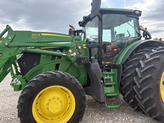 Image of John Deere 6R 215 equipment image 1