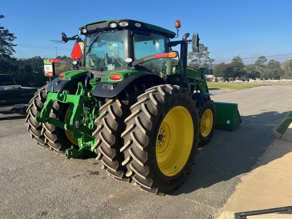 Image of John Deere 6R 215 equipment image 3