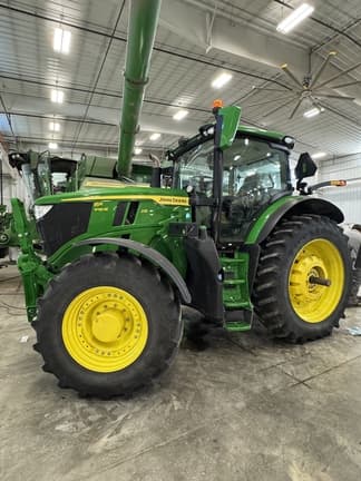 Image of John Deere 6R 215 equipment image 1
