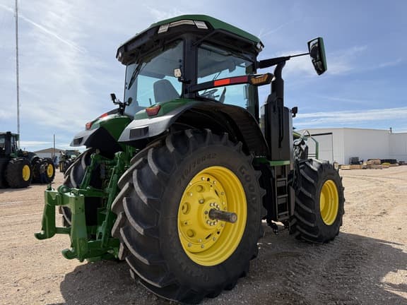 Image of John Deere 7R 230 equipment image 4