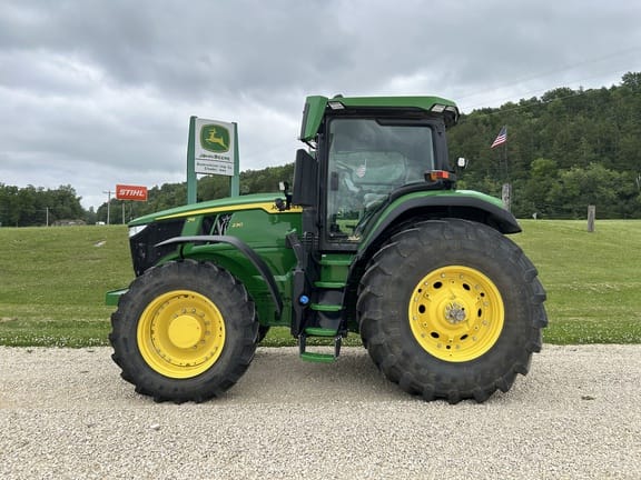 2025 John Deere 7R 230 Equipment Image0