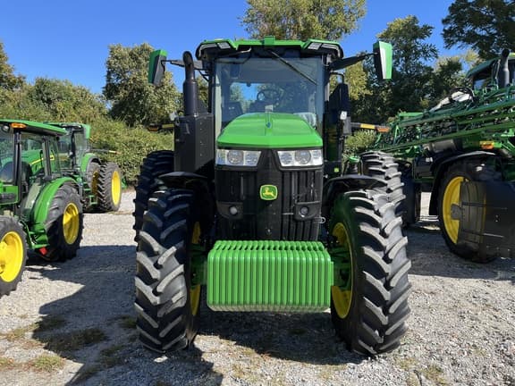 Image of John Deere 7R 230 equipment image 1