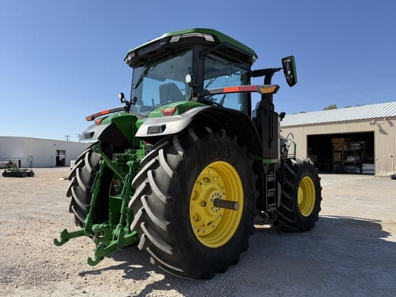 Image of John Deere 7R 230 equipment image 4