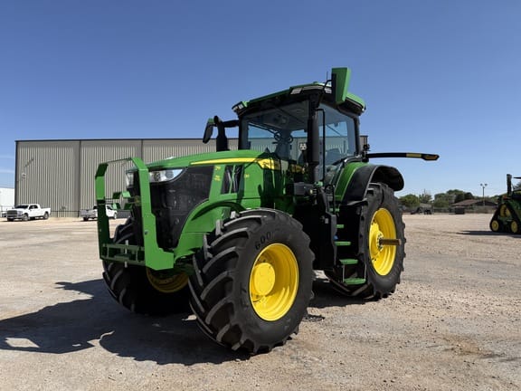2025 John Deere 7R 230 Equipment Image0
