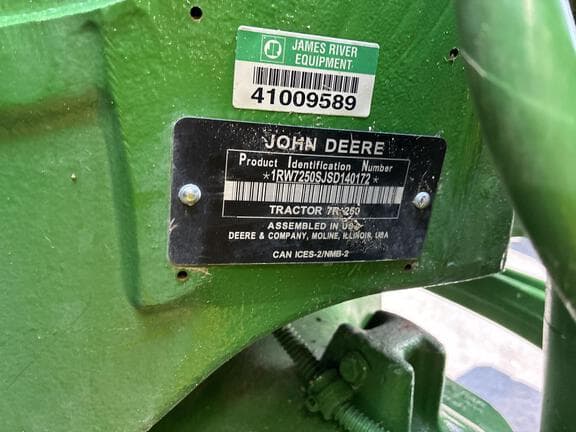 Image of John Deere 7R 250 equipment image 4