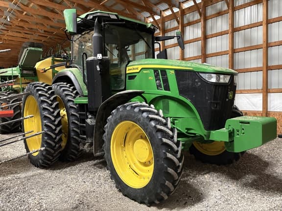 Image of John Deere 7R 250 equipment image 2