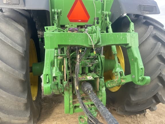 Image of John Deere 7R 270 equipment image 2