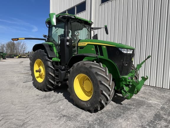 Image of John Deere 7R 310 equipment image 2
