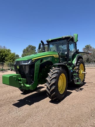 2025 John Deere 8R 250 Equipment Image0