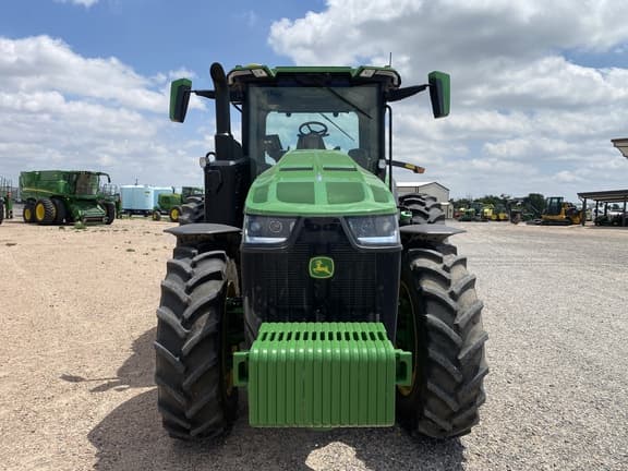 Image of John Deere 8R 250 equipment image 2