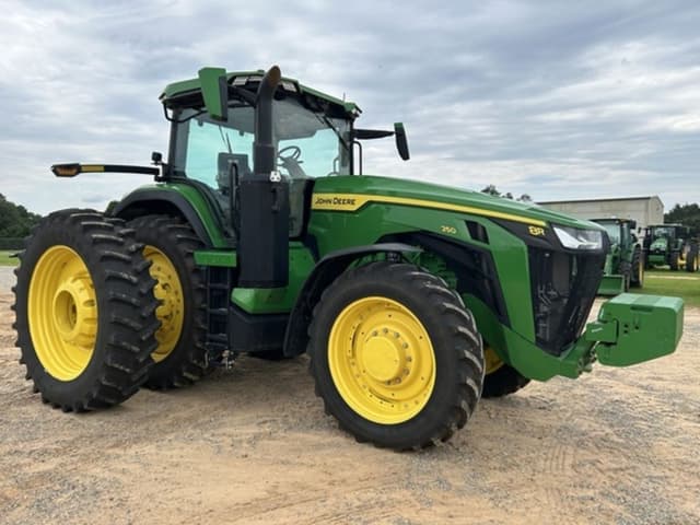Image of John Deere 8R 250 equipment image 1