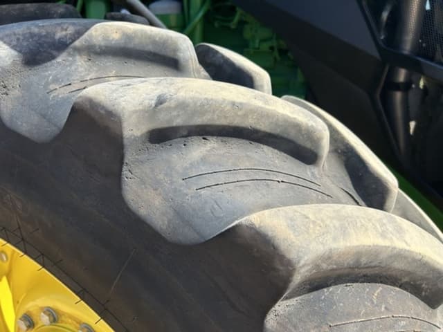 Image of John Deere 8R 250 equipment image 3