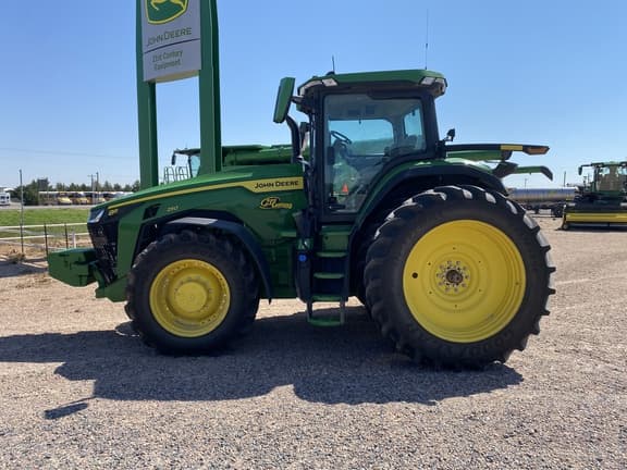 Image of John Deere 8R 250 equipment image 1