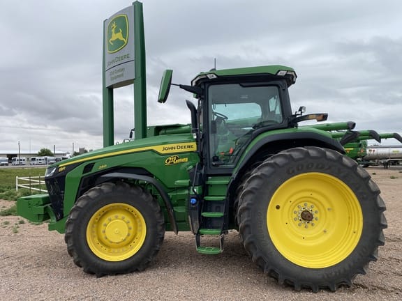 2025 John Deere 8R 250 Equipment Image0