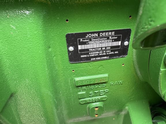 Image of John Deere 8R 250 equipment image 1