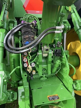 Image of John Deere 8R 280 equipment image 4