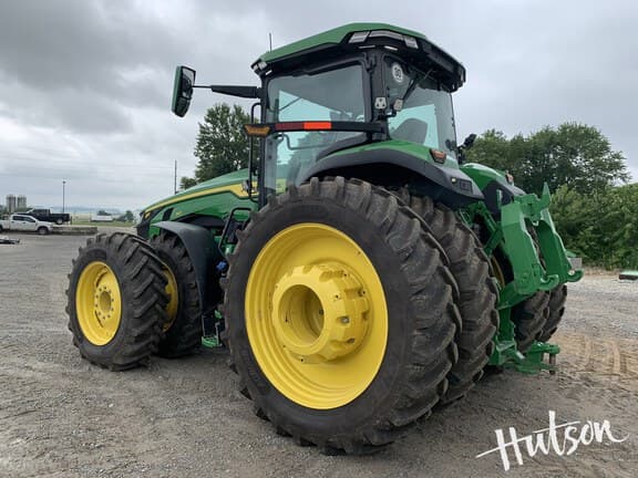 Image of John Deere 8R 310 equipment image 2