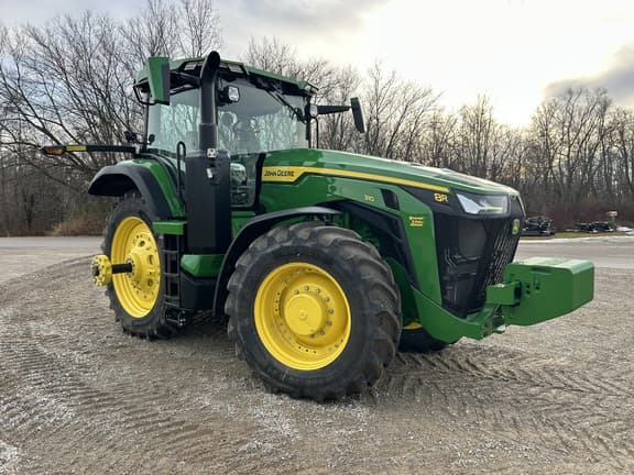 Image of John Deere 8R 310 equipment image 4