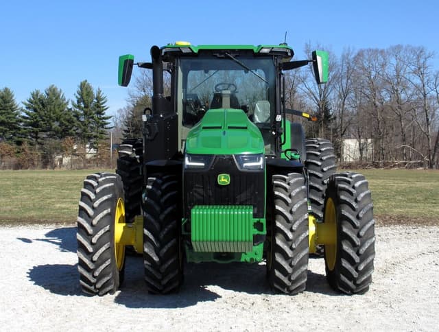 Image of John Deere 8R 310 equipment image 1