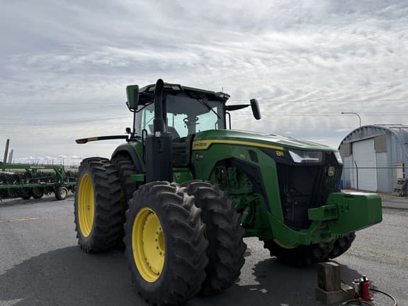 Image of John Deere 8R 310 equipment image 1