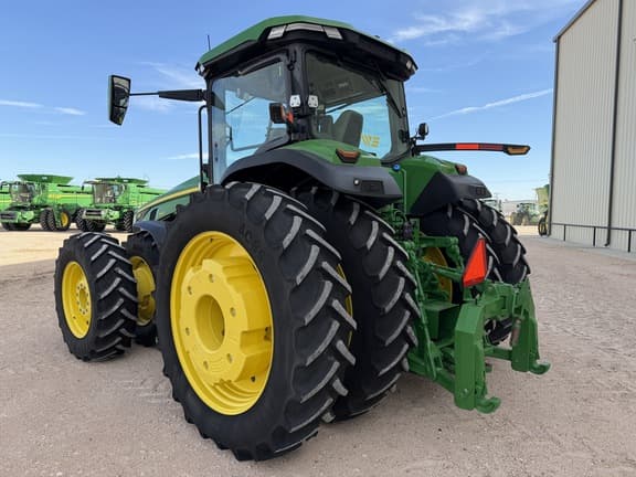 Image of John Deere 8R 340 equipment image 2