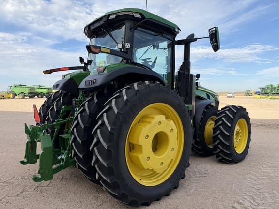 Image of John Deere 8R 340 equipment image 4