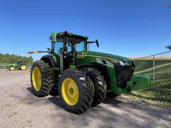 2025 John Deere 8R 340 Equipment Image0