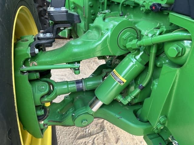 Image of John Deere 8R 340 equipment image 3