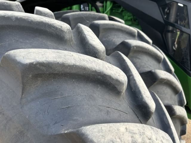 Image of John Deere 8R 340 equipment image 4
