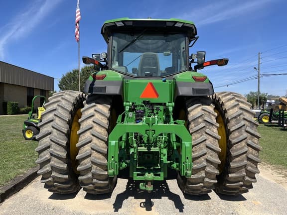Image of John Deere 8R 340 equipment image 2