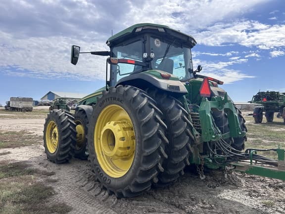 Image of John Deere 8R 340 equipment image 2