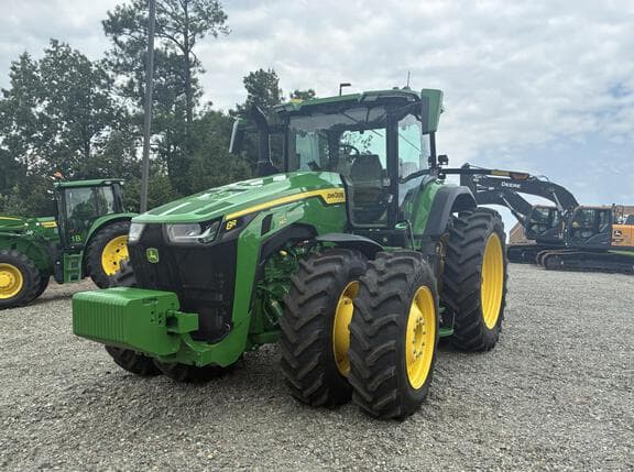Image of John Deere 8R 340 equipment image 2