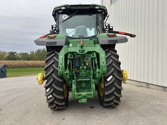 Image of John Deere 8R 340 equipment image 4