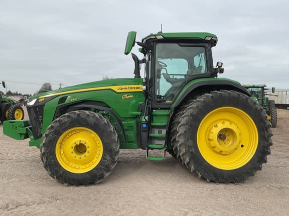 Image of John Deere 8R 340 equipment image 3