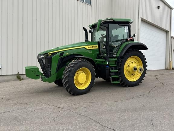 Image of John Deere 8R 340 Image 0