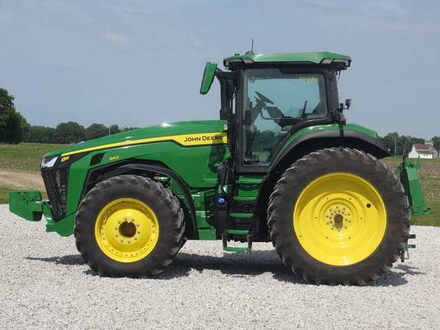 Image of John Deere 8R 340 equipment image 2
