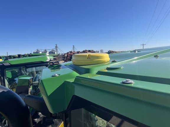 Image of John Deere 8R 340 equipment image 3